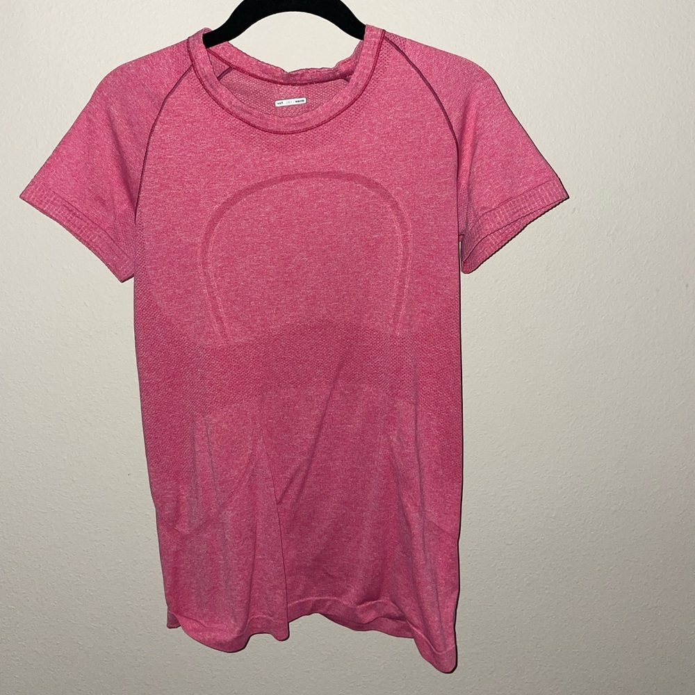 Lulu lemon shirt sleeve
